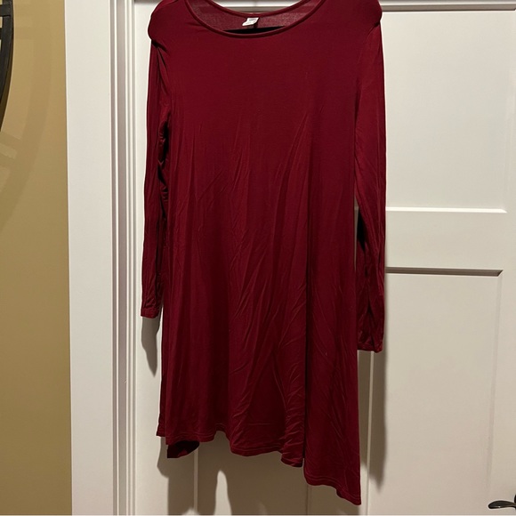 🦋2/$15🦋 Old Navy Burgundy Long Sleeve T-Shirt Dress - Picture 1 of 2